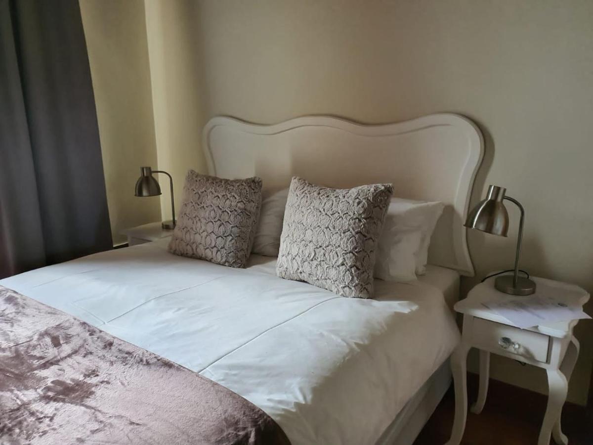 Monte Rosa Guesthouse รอว์สันวิลล์ ภายนอก รูปภาพ