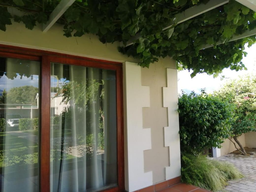 Monte Rosa Guesthouse รอว์สันวิลล์ ภายนอก รูปภาพ